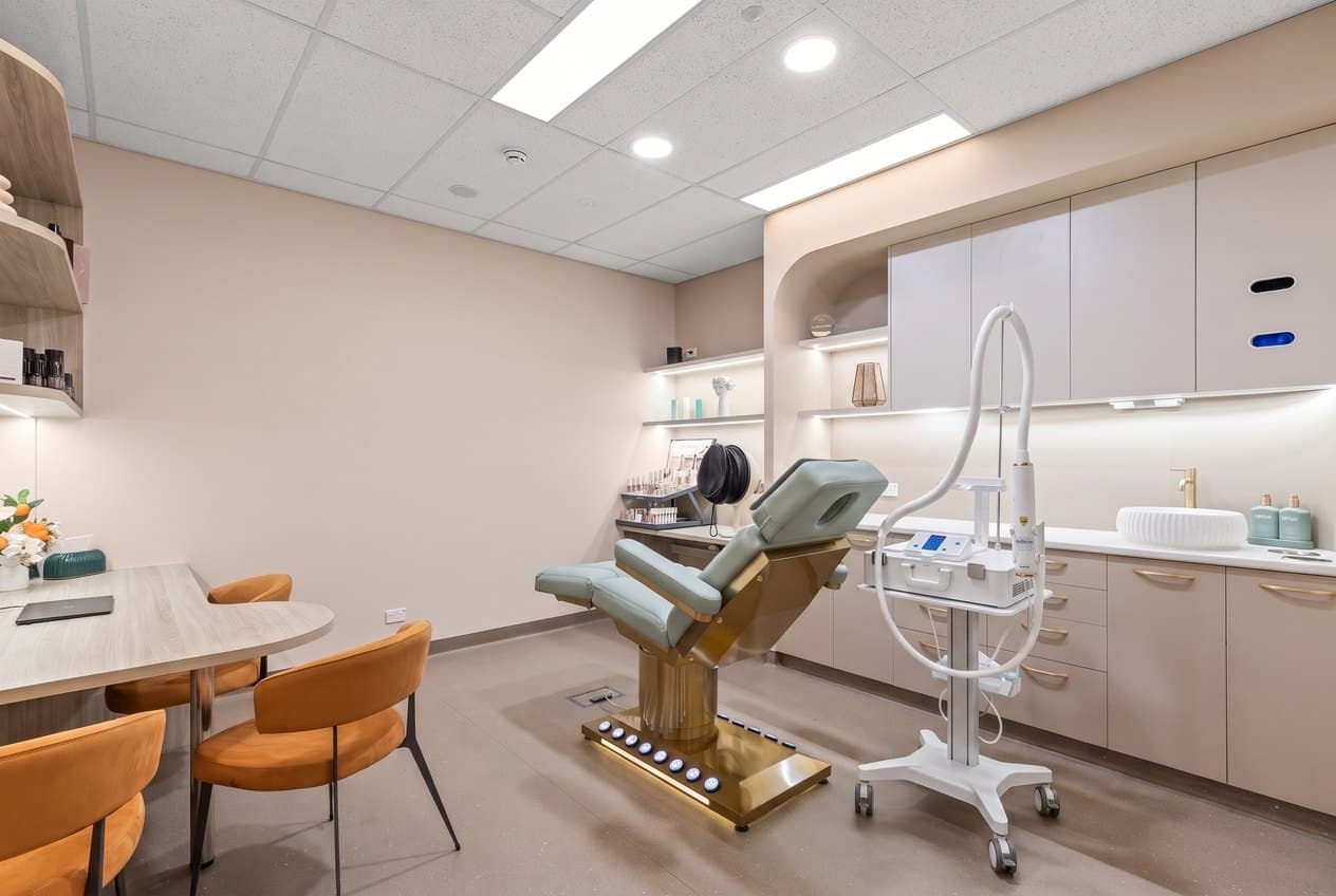 The Aerolase laser beside the dermal treatment bed