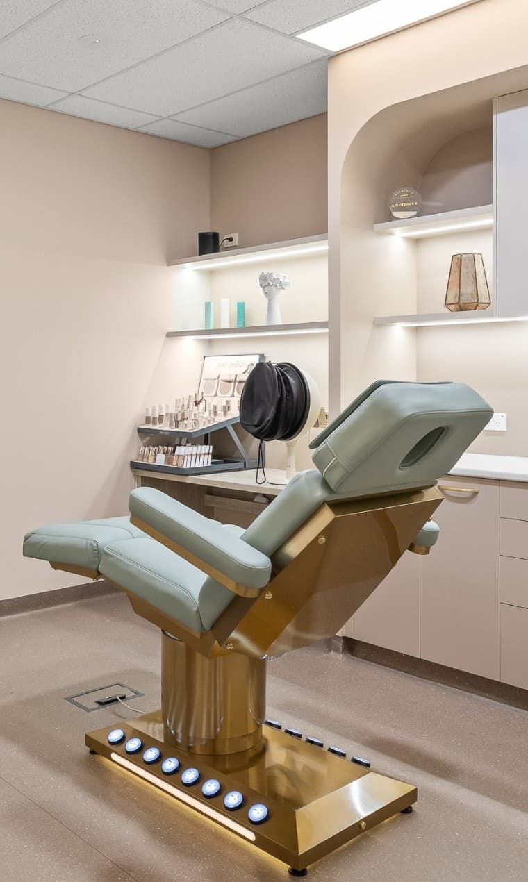 Our facial analysis imaging unit beside the treatment chair